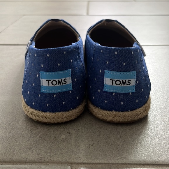 NIB TOMS Classic shoes - Picture 8 of 9